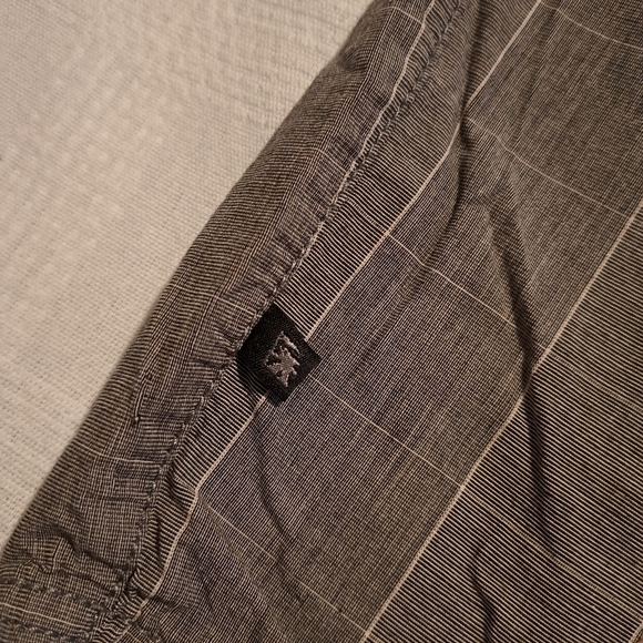 Gotcha men's size 40 shorts gray with white lines - Picture 2 of 6